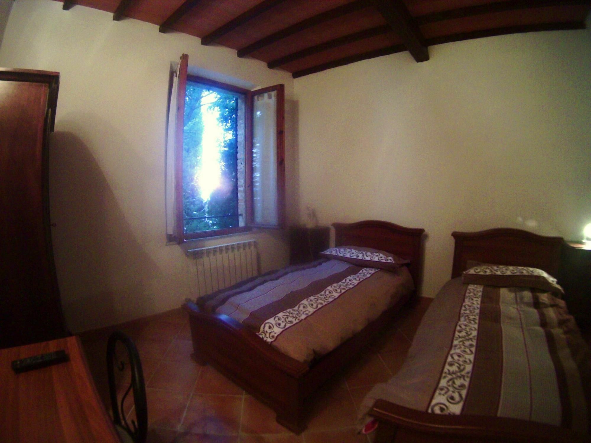 Casa Cecchi Bed and Breakfast Val di Pugna Eksteriør billede